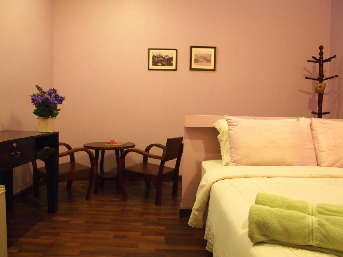 Niras Bankoc Hostel Bangkok Exteriör bild