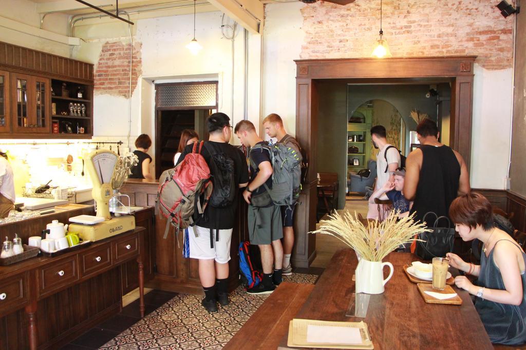 Niras Bankoc Hostel Bangkok Exteriör bild