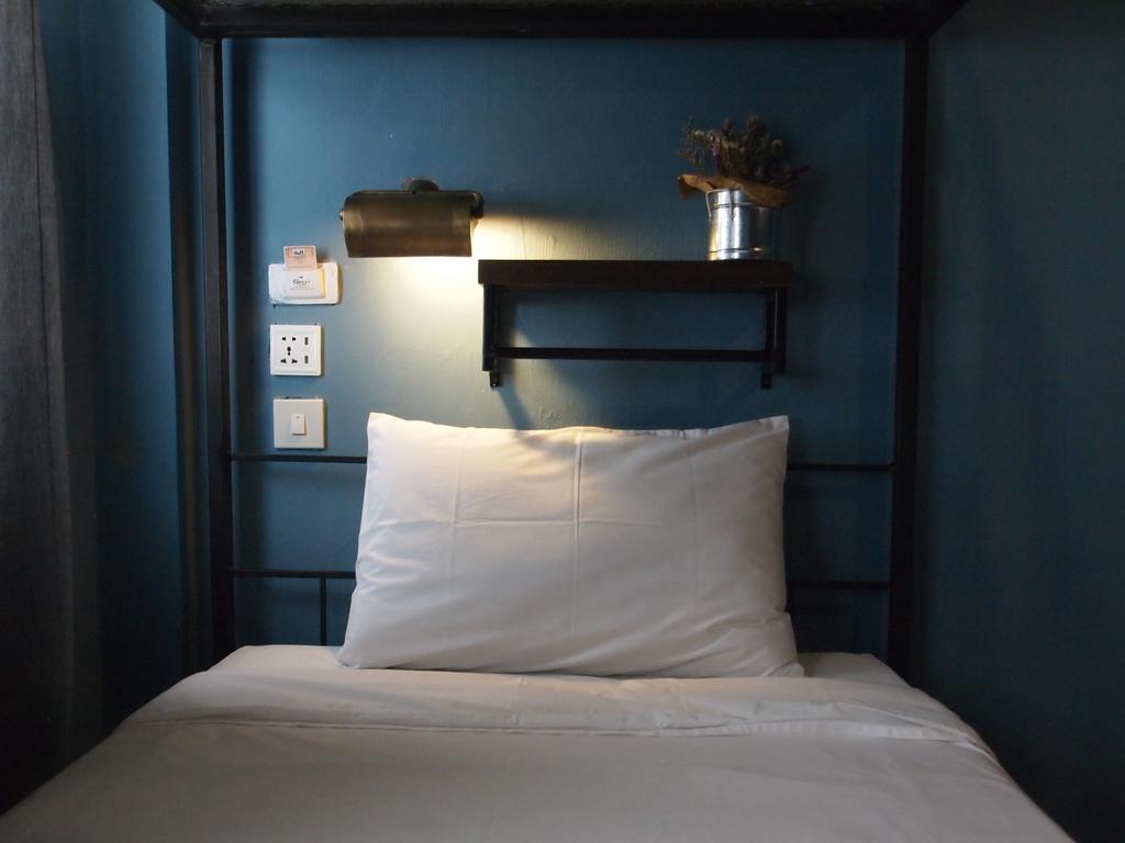 Niras Bankoc Hostel Bangkok Exteriör bild